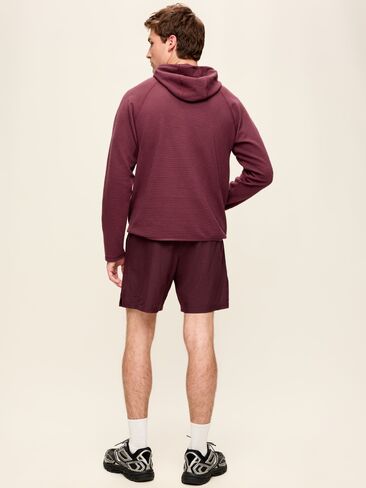 Old Navy StretchTech Woven Workout Shorts -- 7-inch inseam - Reddy Or Not in Kuwait