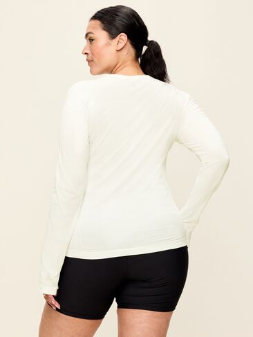 Old Navy Fluid Seamless Fitted Top - Magnolia in Kuwait