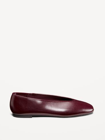 Old Navy V-Cut Ballet Flats - Autumn Burgundy in Kuwait