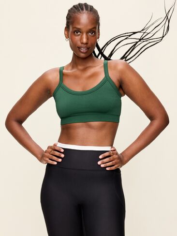 Old Navy Light Support Fluid Seamless Ribbed Sports Bra - Field Of Greens in Kuwait