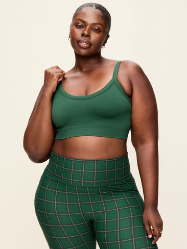 Old Navy Light Support Fluid Seamless Ribbed Sports Bra - Field Of Greens in Kuwait