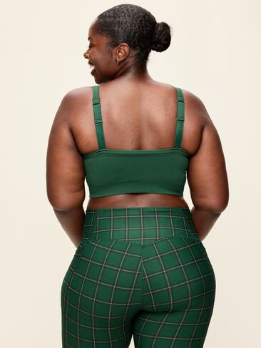 Old Navy Light Support Fluid Seamless Ribbed Sports Bra - Field Of Greens in Kuwait