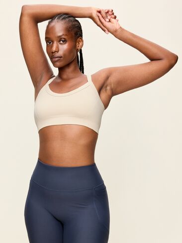 Old Navy Light Support Fluid Seamless Ribbed Sports Bra - White Combo in Kuwait