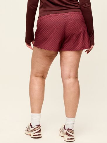 Old Navy Mid-Rise StretchTech Run Shorts -- 3-inch inseam - Red Geo in Kuwait