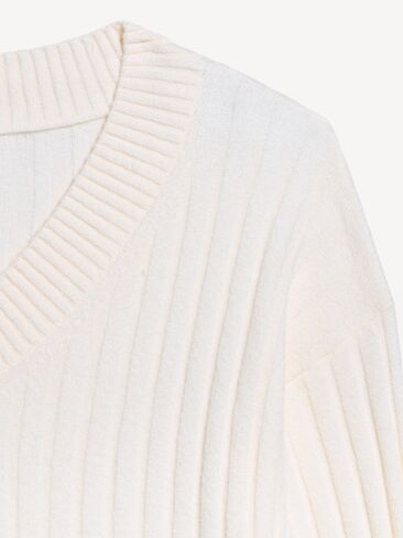 Old Navy SoSoft Ribbed V-Neck Sweater - Creme De La Creme in Kuwait