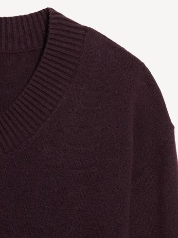 Old Navy SoSoft V-Neck Sweater - Veil my Night in Kuwait
