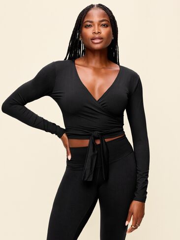 Old Navy StudioSmooth Long-Sleeve Wrap Top - Black Jack in Kuwait