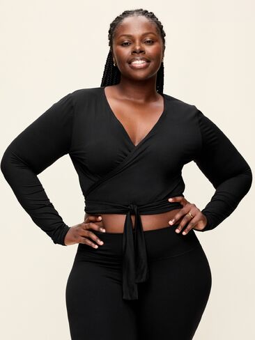 Old Navy StudioSmooth Long-Sleeve Wrap Top - Black Jack in Kuwait
