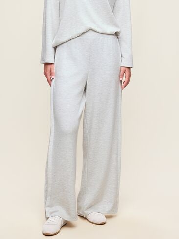 Old Navy High-Waisted Bounce Lite Drapey Wide-Leg Pleated Pants - Light Gray Heather in Kuwait