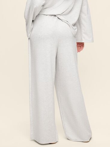 Old Navy High-Waisted Bounce Lite Drapey Wide-Leg Pleated Pants - Light Gray Heather in Kuwait