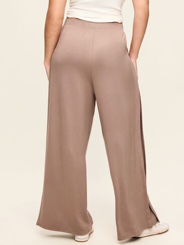 Old Navy High-Waisted Bounce Lite Drapey Wide-Leg Pleated Pants - Mocha in Kuwait