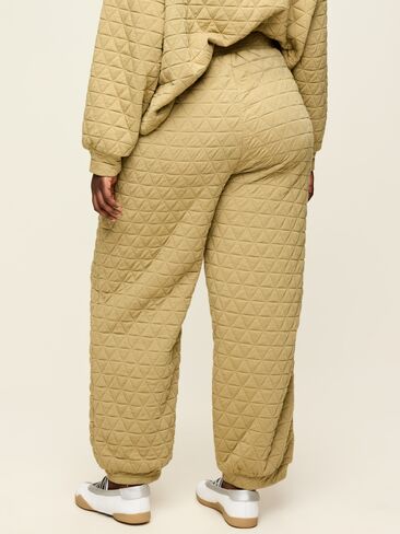 Old Navy Quilted Bounce Fleece Sweatpant - Micro Green in Kuwait