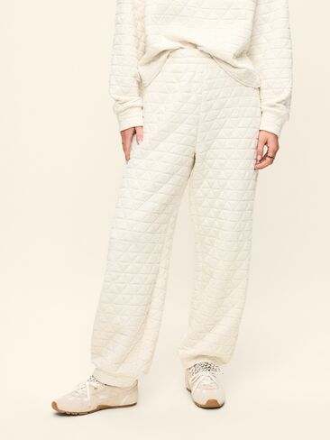Old Navy Quilted Bounce Fleece Sweatpant - Oatmeal Heather in Kuwait