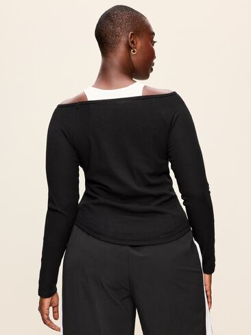 Old Navy CloudLite Ribbed Long-Sleeve Boatneck Top - Black Jack in Kuwait