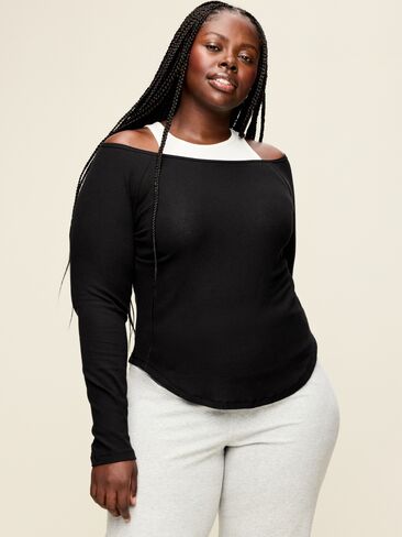 Old Navy CloudLite Ribbed Long-Sleeve Boatneck Top - Black Jack in Kuwait