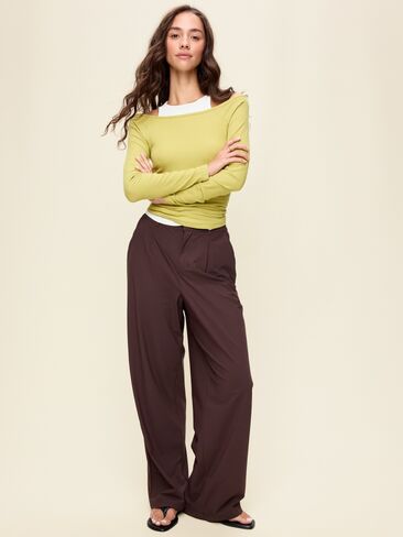 Old Navy CloudLite Ribbed Long-Sleeve Boatneck Top - Marshy Grass in Kuwait