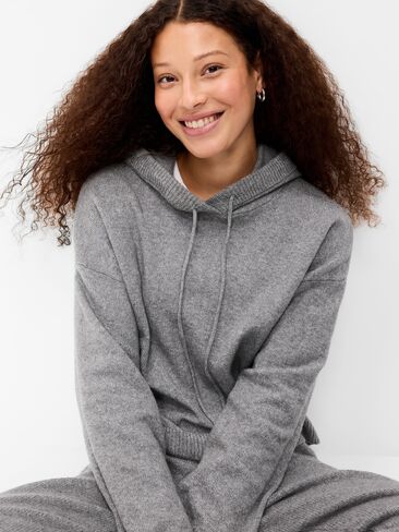 Old Navy SoSoft Relaxed Pullover Hoodie Sweatshirt - Heather Gray in Kuwait