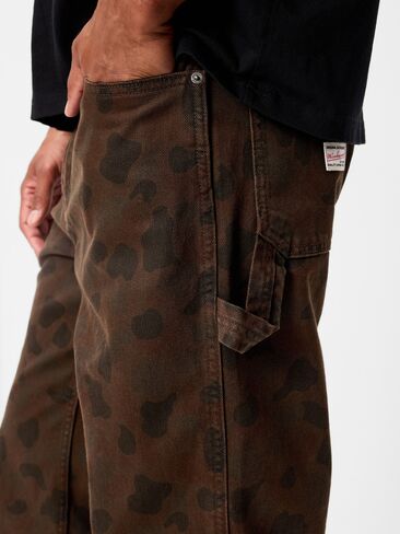 Old Navy 90s Baggy Carpenter Jeans - Brown Camouflage in Kuwait