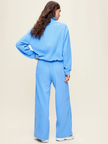 Old Navy Extra High-Waisted Performance Fleece Wide-Leg Sweatpants - Hopscotch Blue in Kuwait