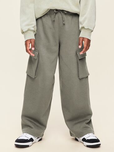 Old Navy Baggy Cargo Sweatpants for Boys - Dill Caper in Kuwait