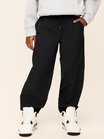 Old Navy Baggy TrekTech Utility Pants for Boys - Black Jack in Kuwait