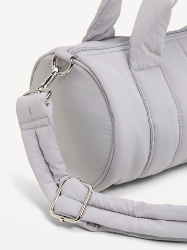 Old Navy Active Puff Barrel Bag - Cloud Cover in Kuwait