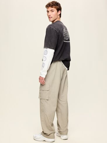 Old Navy Baggy Utility Cargo Pants - Hemisphere in Kuwait