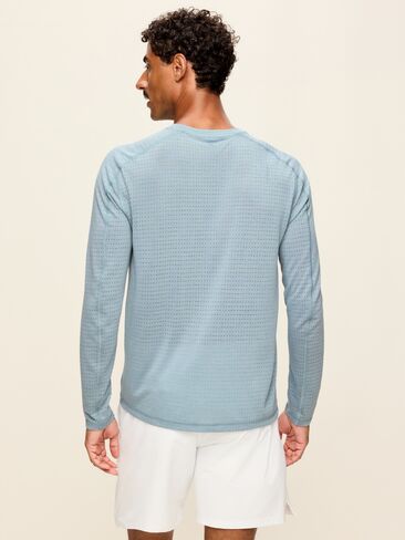 Old Navy Relaxed Mesh Performance T-Shirt - Crossroads in Kuwait