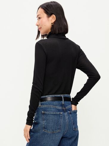 Old Navy Slim-Fit Ribbed Turtleneck - Black Jack in Kuwait