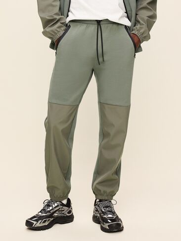 Old Navy Dynamic Fleece Mixed Media Joggers - Loden in Kuwait