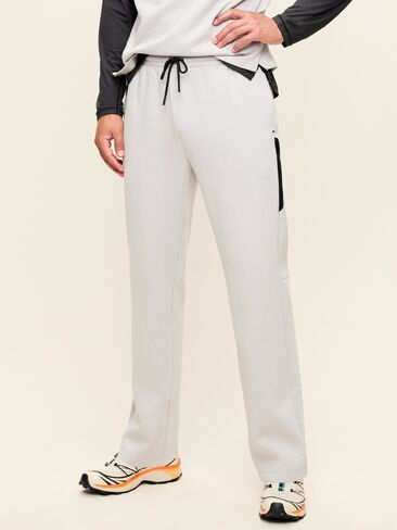 Old Navy Dynamic Fleece Straight-Leg Pants - Light Gray in Kuwait