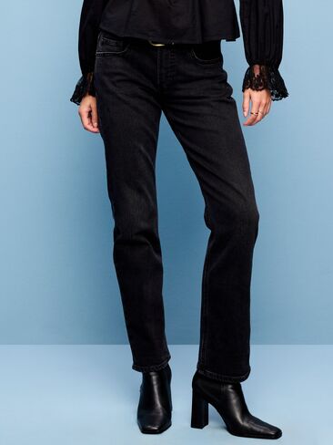 Old Navy Mid-Rise Straight Jeans - Washed Black in Kuwait