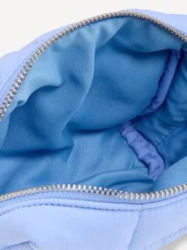 Old Navy Active Puffer Pouch - Periblue in Kuwait