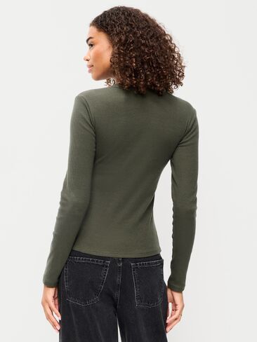 Old Navy Snug Long-Sleeve T-Shirt - Forest Tapestry in Kuwait