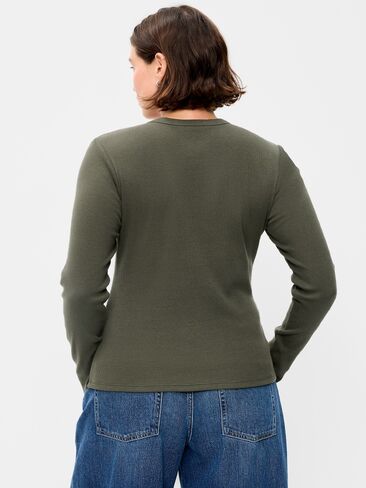 Old Navy Snug Long-Sleeve T-Shirt - Forest Tapestry in Kuwait