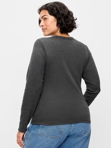 Old Navy Snug Long-Sleeve Crew-Neck T-Shirt - Panther in Kuwait