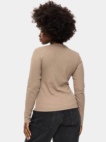 Old Navy Snug Long-Sleeve Crew-Neck T-Shirt - Chocolate Malted in Kuwait