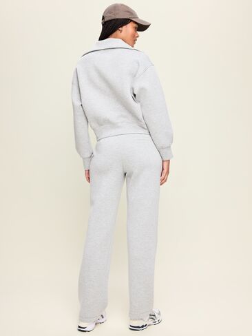 Old Navy High-Waisted Bounce Fleece Trouser Sweatpants - Heather Gray in Kuwait