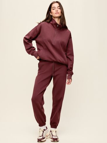 Old Navy Dynamic Fleece Joggers - Grand Canyon in Kuwait