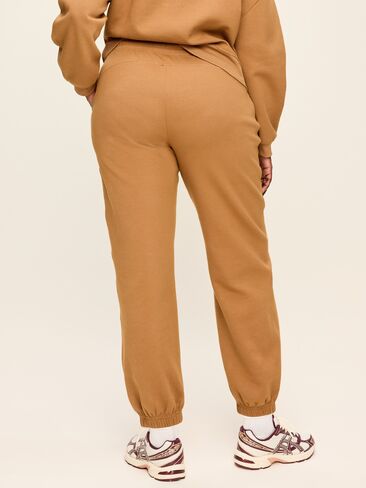 Old Navy Dynamic Fleece Joggers - Sycamore Bark in Kuwait