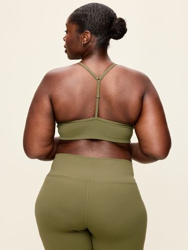 Old Navy Light Support StudioSmooth Y-Back Sports Bra - Hearthwood in Kuwait