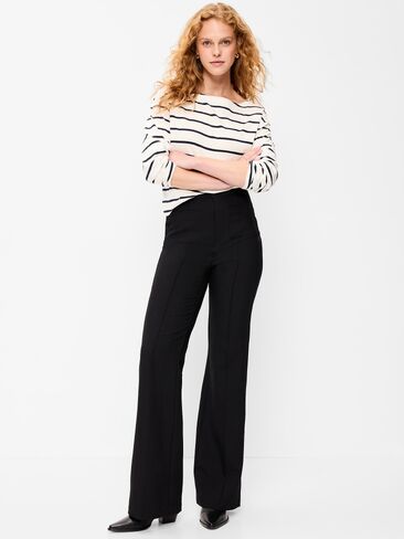 Old Navy High-Waisted Patch Pocket Flare Pants - Black Jack in Kuwait