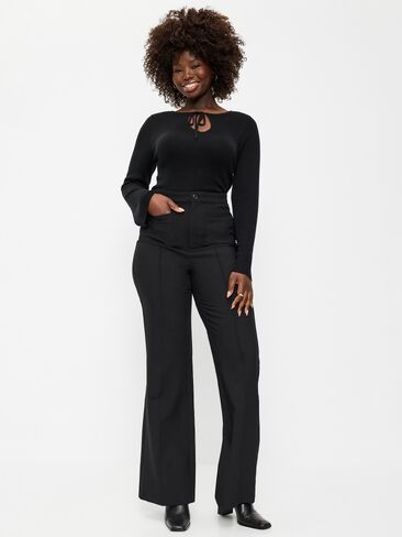 Old Navy High-Waisted Patch Pocket Flare Pants - Black Jack in Kuwait