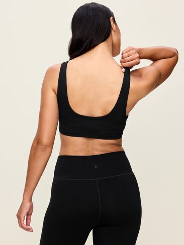Old Navy Maternity Light Support StudioSmooth Pumping Bra - Black Jack in Kuwait