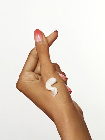 Old Navy Suede Embrace Body Lotion -- 8 oz. - Suede Embrace in Kuwait