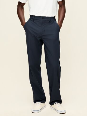 Old Navy Loose Tech Hybrid Chino Pants - Classic Navy in Kuwait