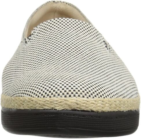 Trotters Women's Accent Loafer in Saudi Arabia