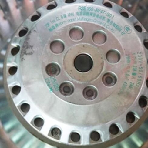 R2E160-AY47-S01 230V 1.05A 240W 2100RPM Cooling Fan 160mm in Kuwait