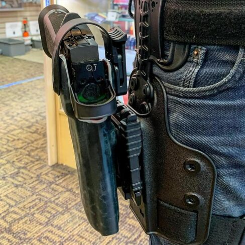 Drop Flex Adapter, Drop Leg Holster Mount, Quick Locking System Kit Adapter, Model 6004-DFA, Black in Kuwait