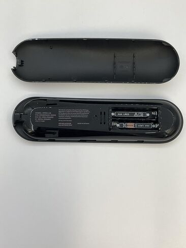 Xumo Xfinity Comcast XR100-UQ Remote with Voice Control. in Kuwait